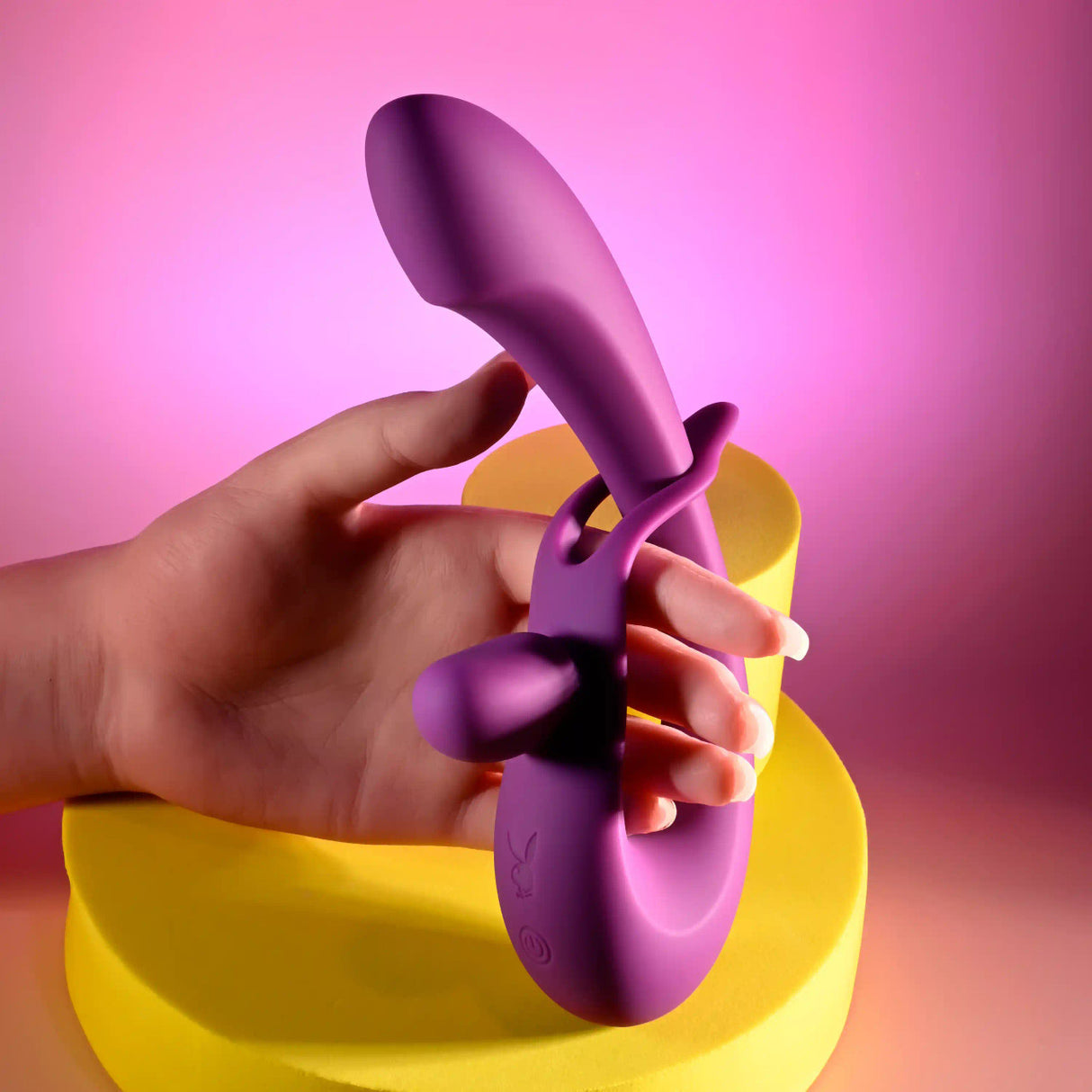 Playboy - เครื่องสั่นกระต่ายแบบชาร์จไฟได้ ปรับระดับได้ รุ่น Cha Cha Slide (สีม่วง)