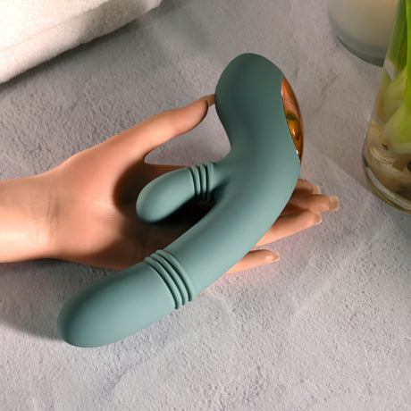 Evolved - เครื่องสั่นกระต่ายแบบชาร์จไฟได้ Rub Me Tender (สีเขียว)
